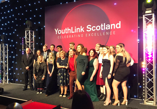 See Me wins Team of the Year at the YouthLink Scotland 2019 Awards